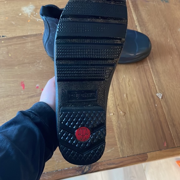 Women size 10 hunter boots. - Picture 4 of 4